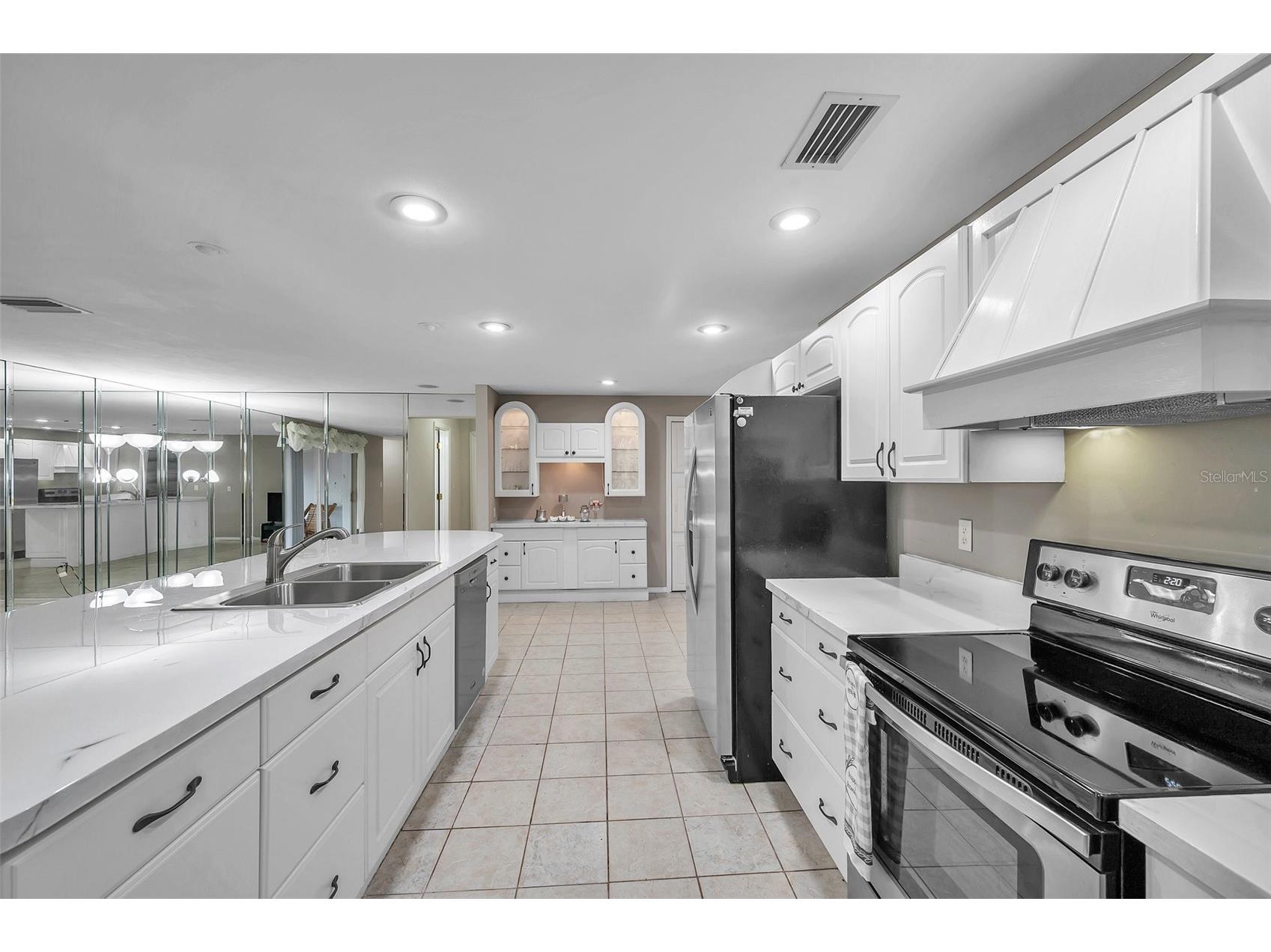 2217 Buena Vista Drive Clearwater FL 33764 A4679834 image7