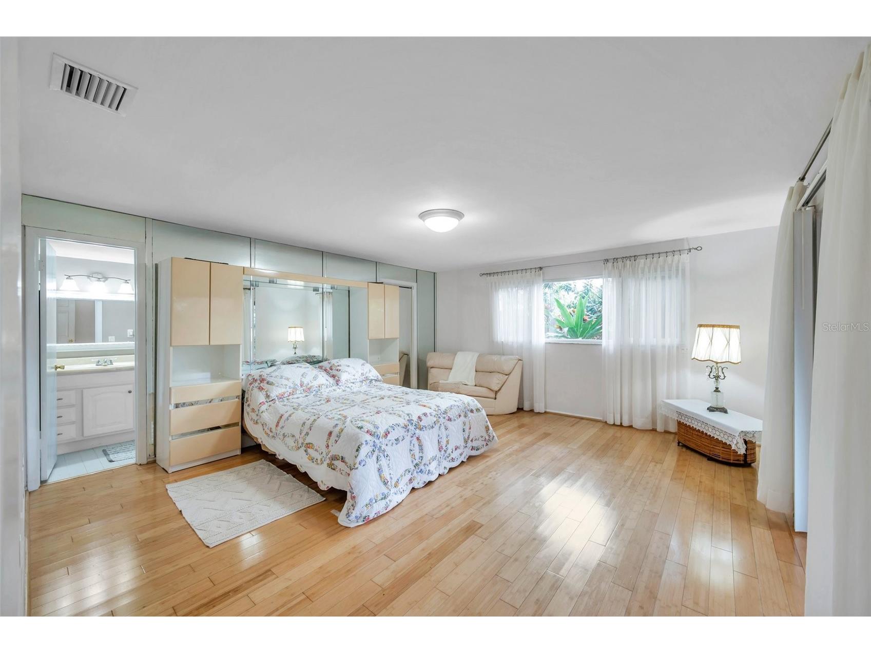 2217 Buena Vista Drive Clearwater FL 33764 A4679834 image9