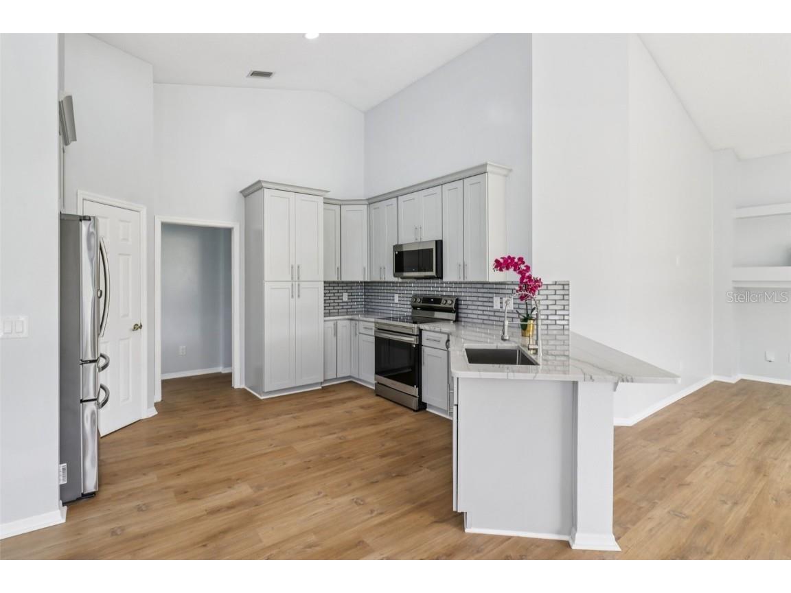 2217 Dunhurst Lane Orlando FL 32835 V4945248 image11