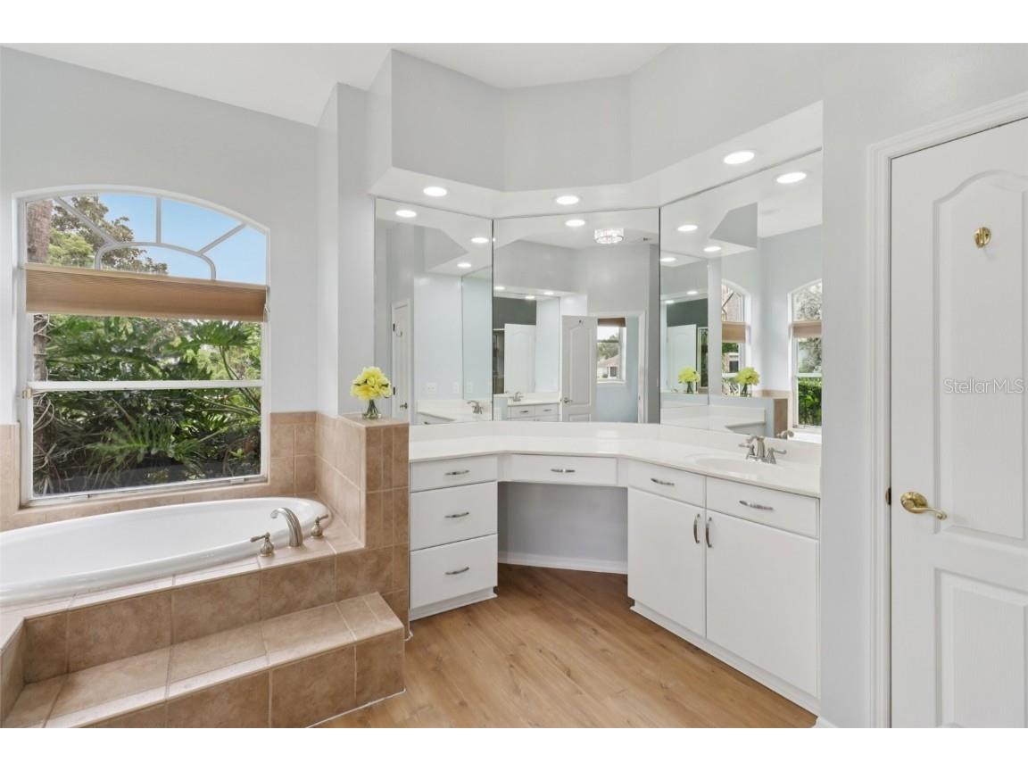 2217 Dunhurst Lane Orlando FL 32835 V4945248 image35