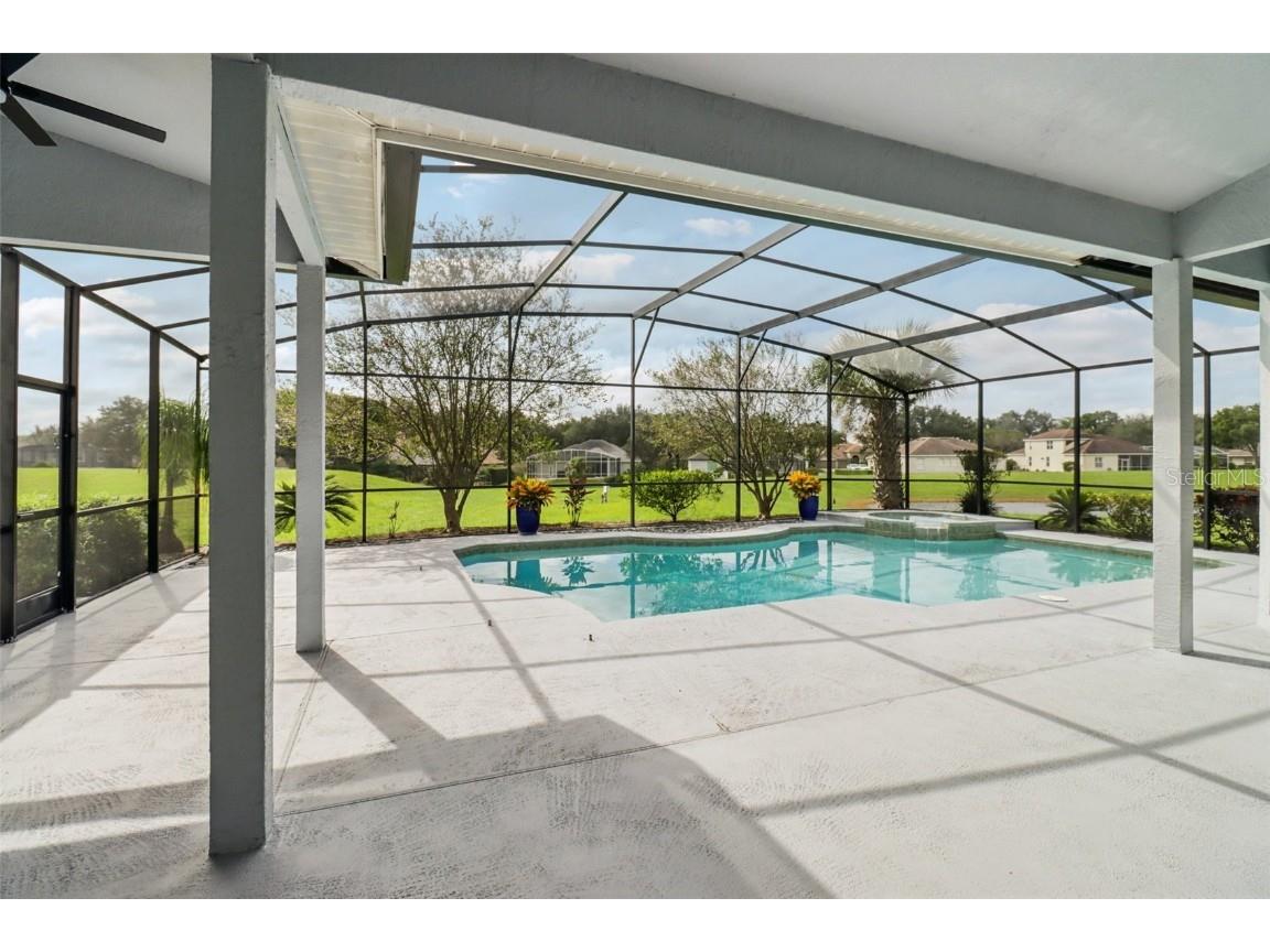 2217 Dunhurst Lane Orlando FL 32835 V4945248 image42