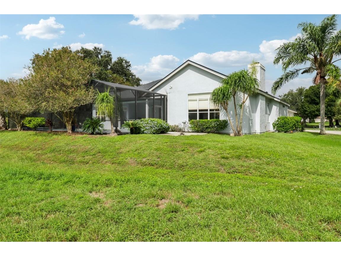 2217 Dunhurst Lane Orlando FL 32835 V4945248 image52