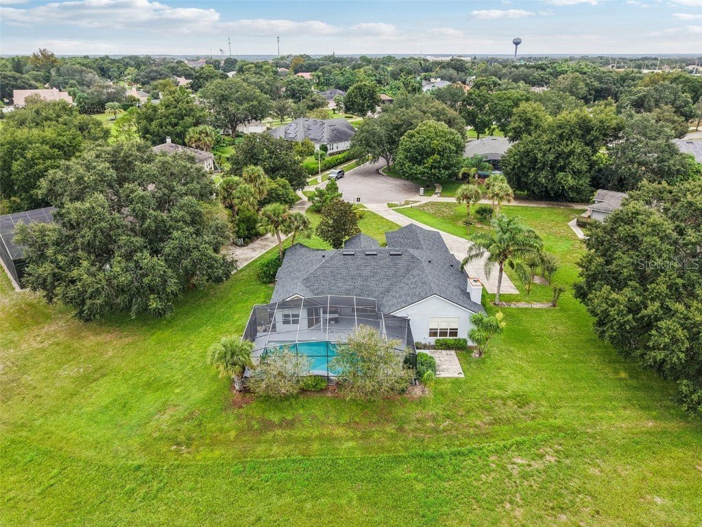 2217 Dunhurst Lane Orlando FL 32835 V4945248 image71