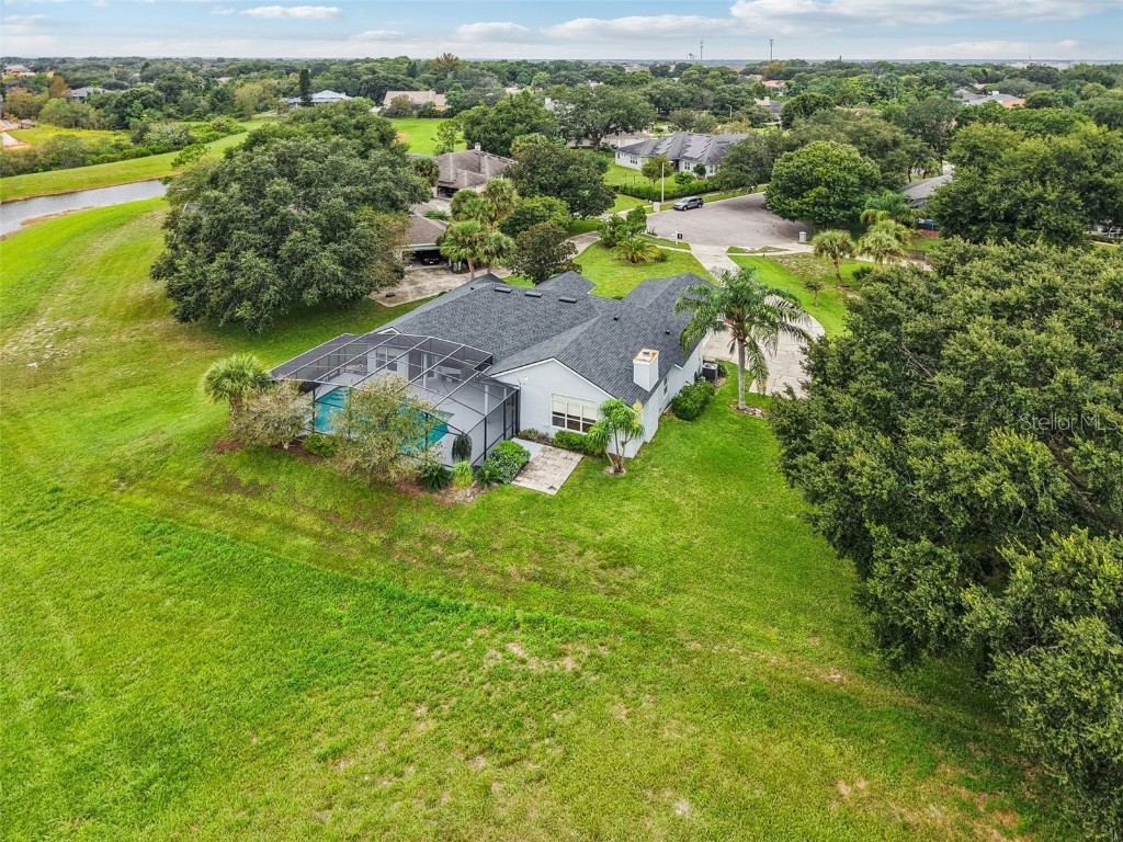 2217 Dunhurst Lane Orlando FL 32835 V4945248 image72