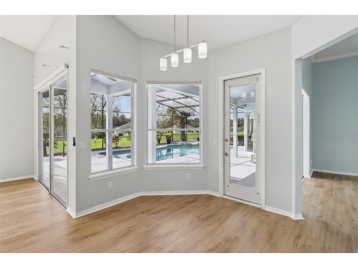 2217 Dunhurst Lane Orlando FL 32835 V4945248 image9