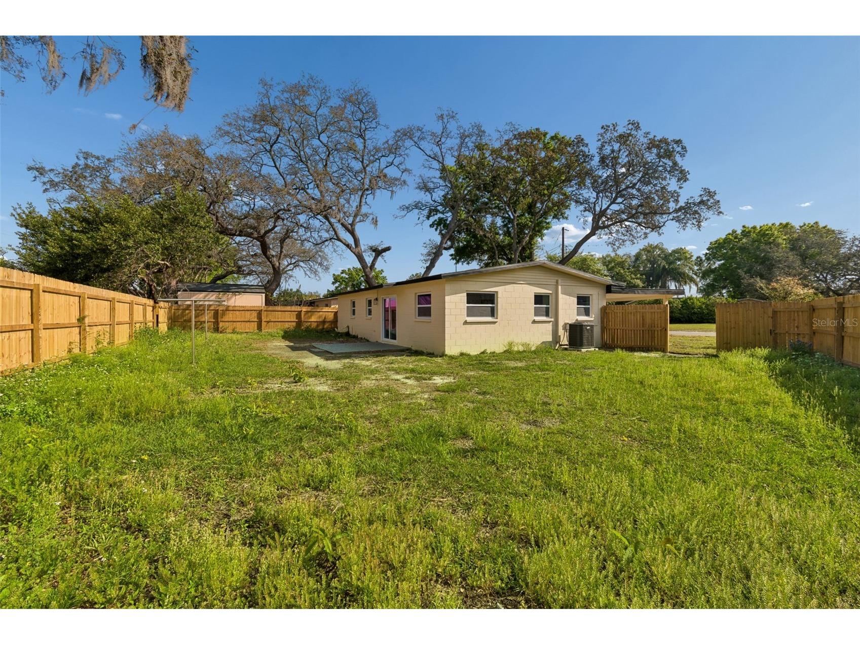2217 E Colby Lane Tampa FL 33612 TB8492335 image50