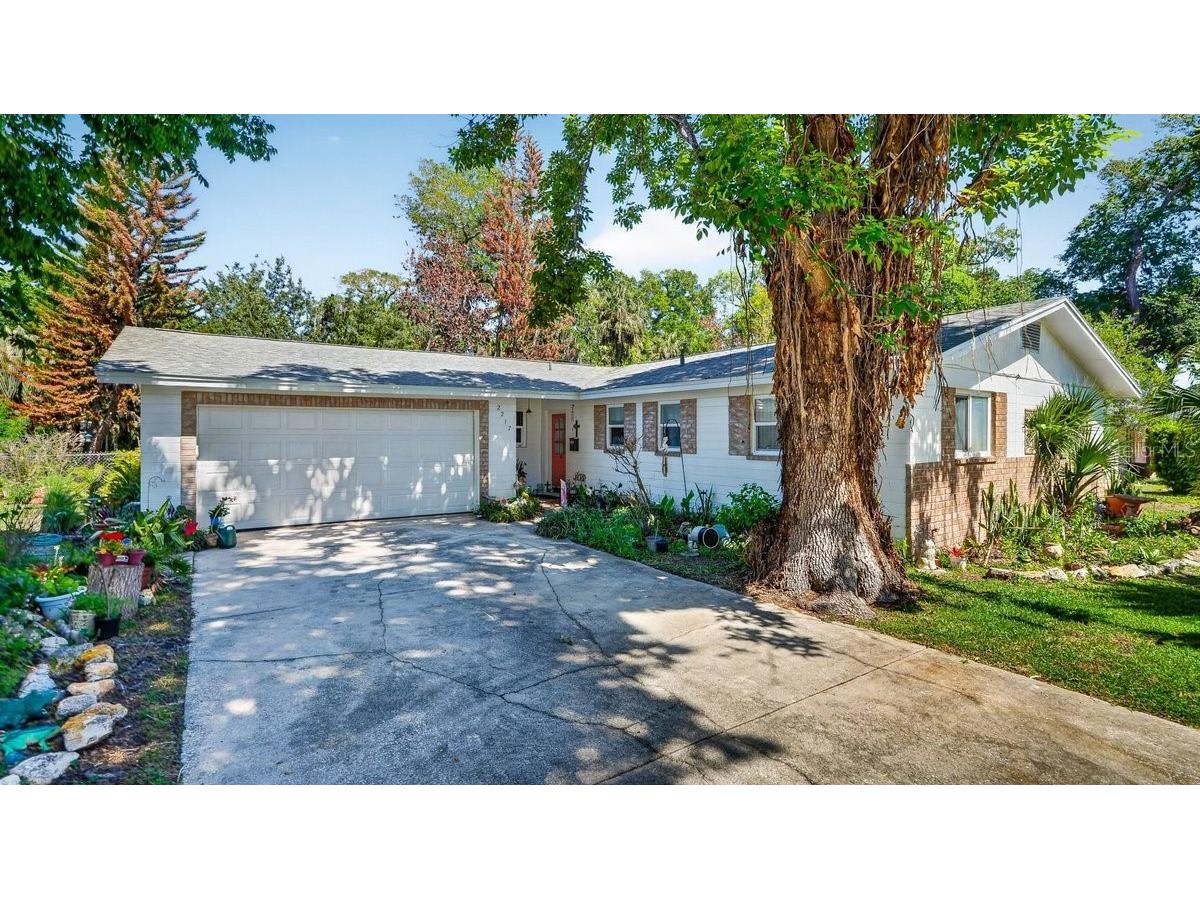 2217 Green Street South Daytona FL 32119 V4948568 image1