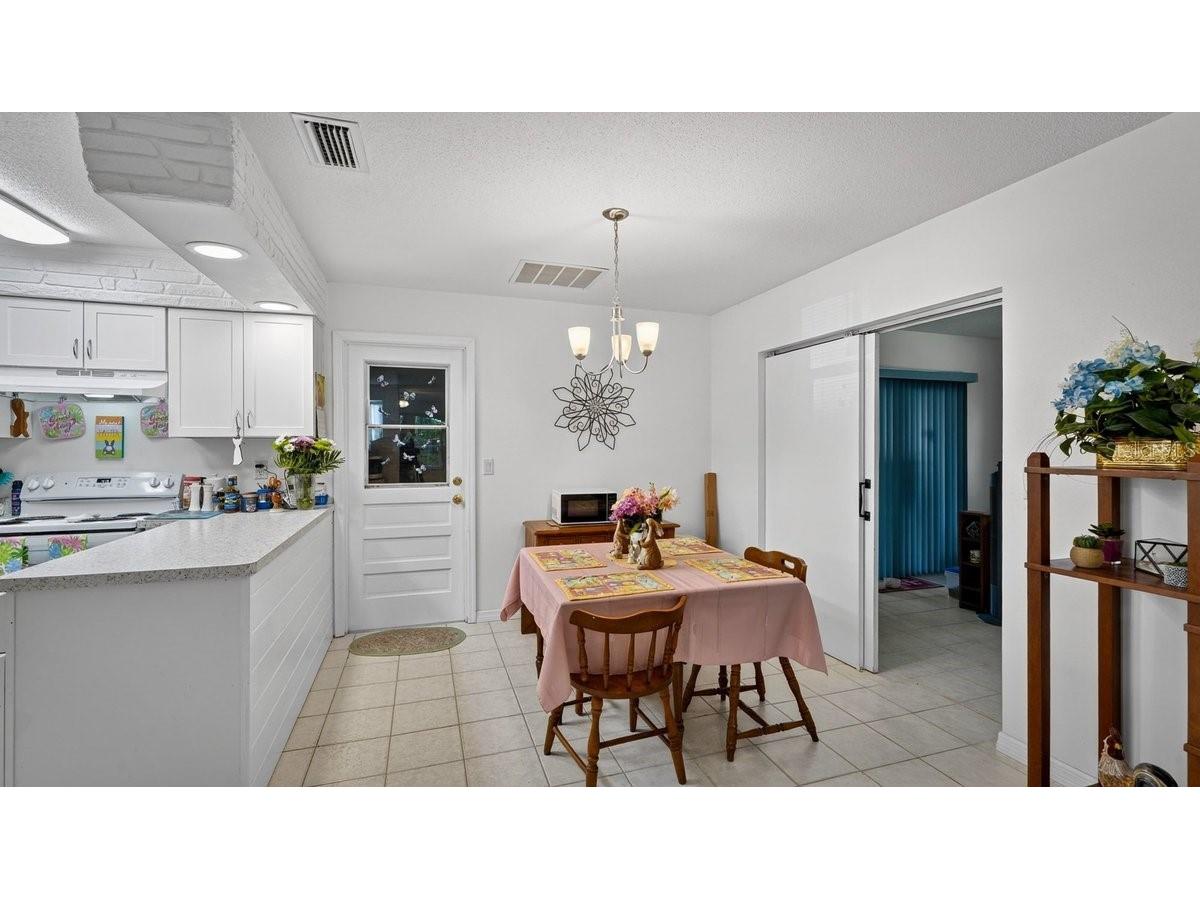 2217 Green Street South Daytona FL 32119 V4948568 image16