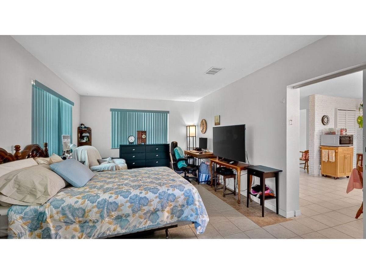 2217 Green Street South Daytona FL 32119 V4948568 image27
