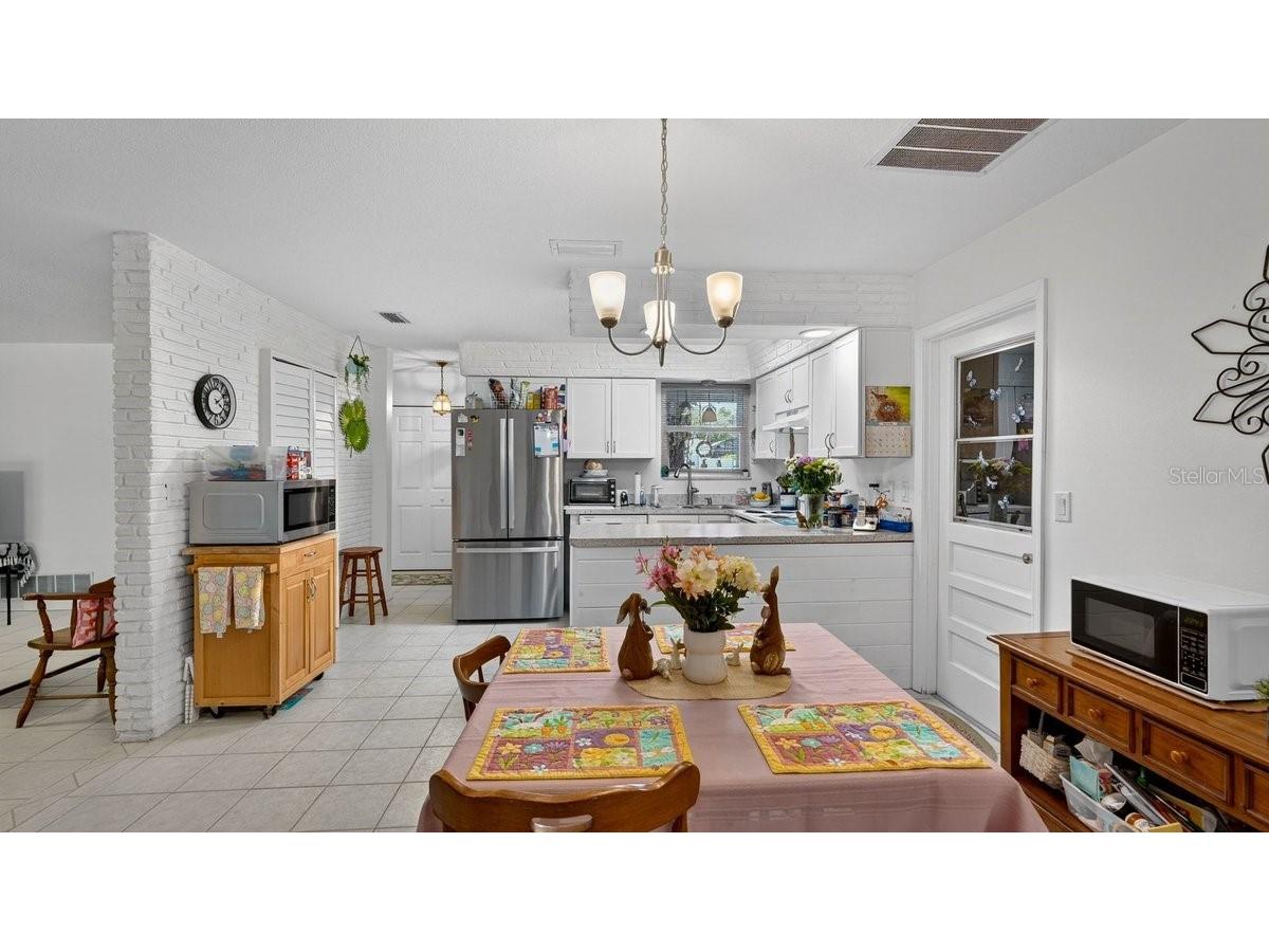 2217 Green Street South Daytona FL 32119 V4948568 image3