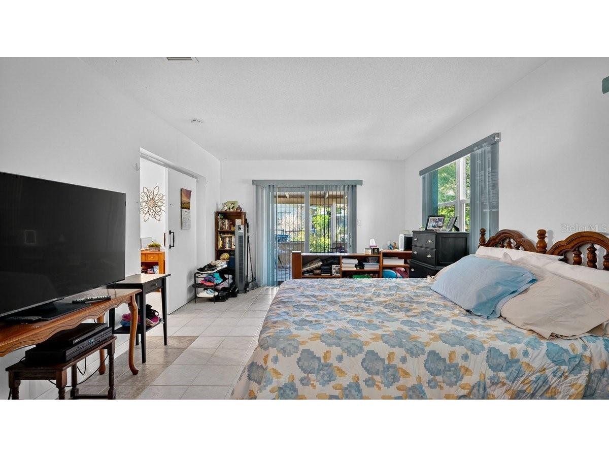 2217 Green Street South Daytona FL 32119 V4948568 image5