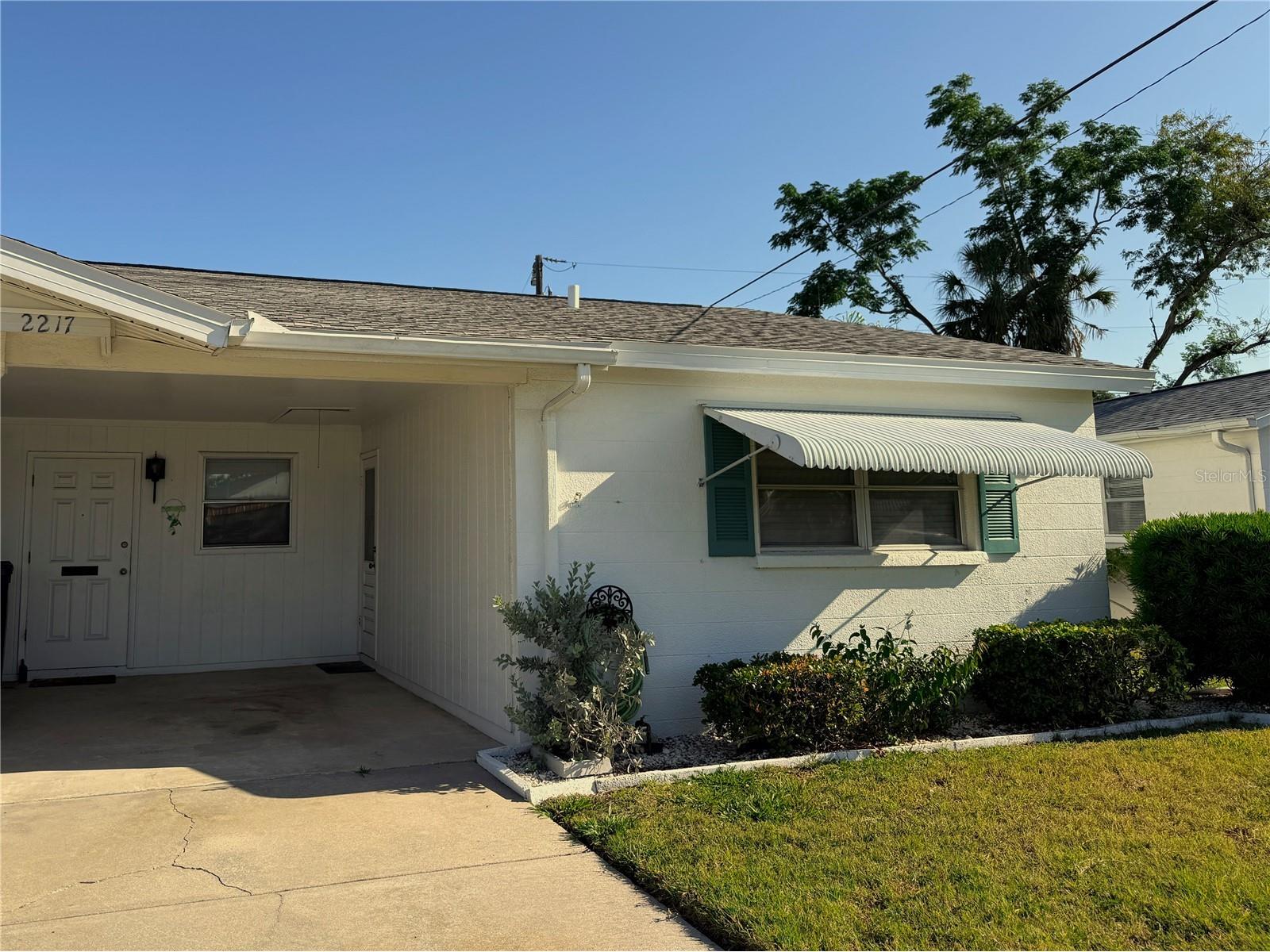 2217 Hopkins Drive W Bradenton FL 34207 A4687545 image1