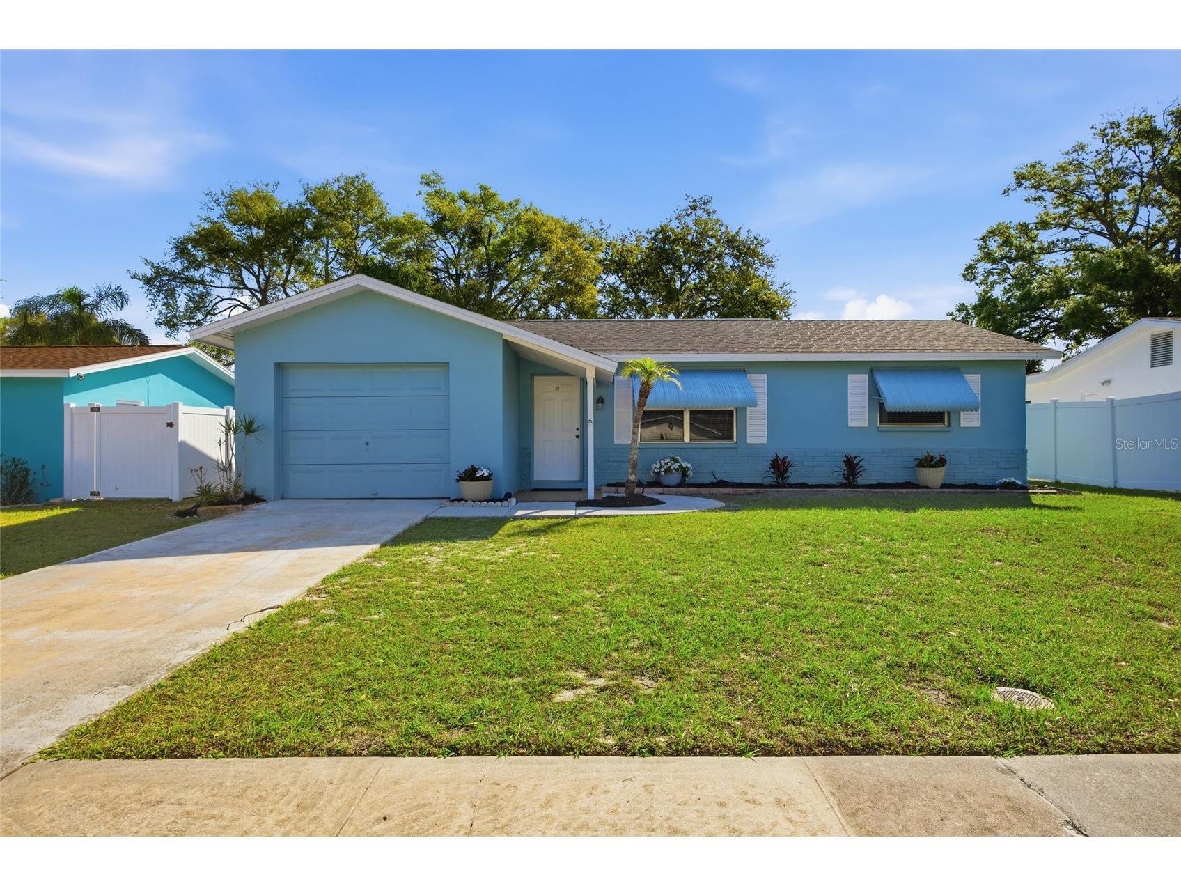 2217 Lauren Drive Largo FL 33774 A4685787 image1