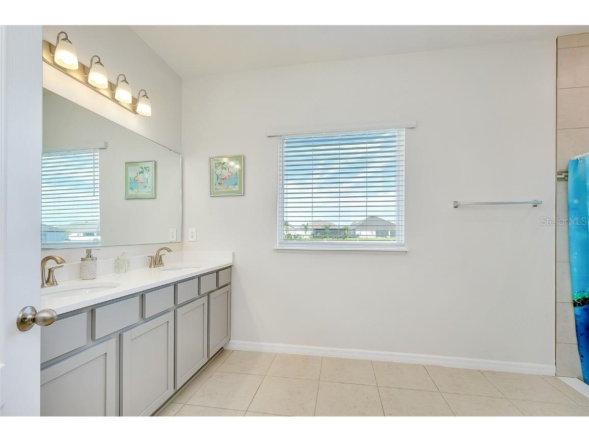 2217 Mizner Bay Avenue Bradenton FL 34208 A4676194 image21