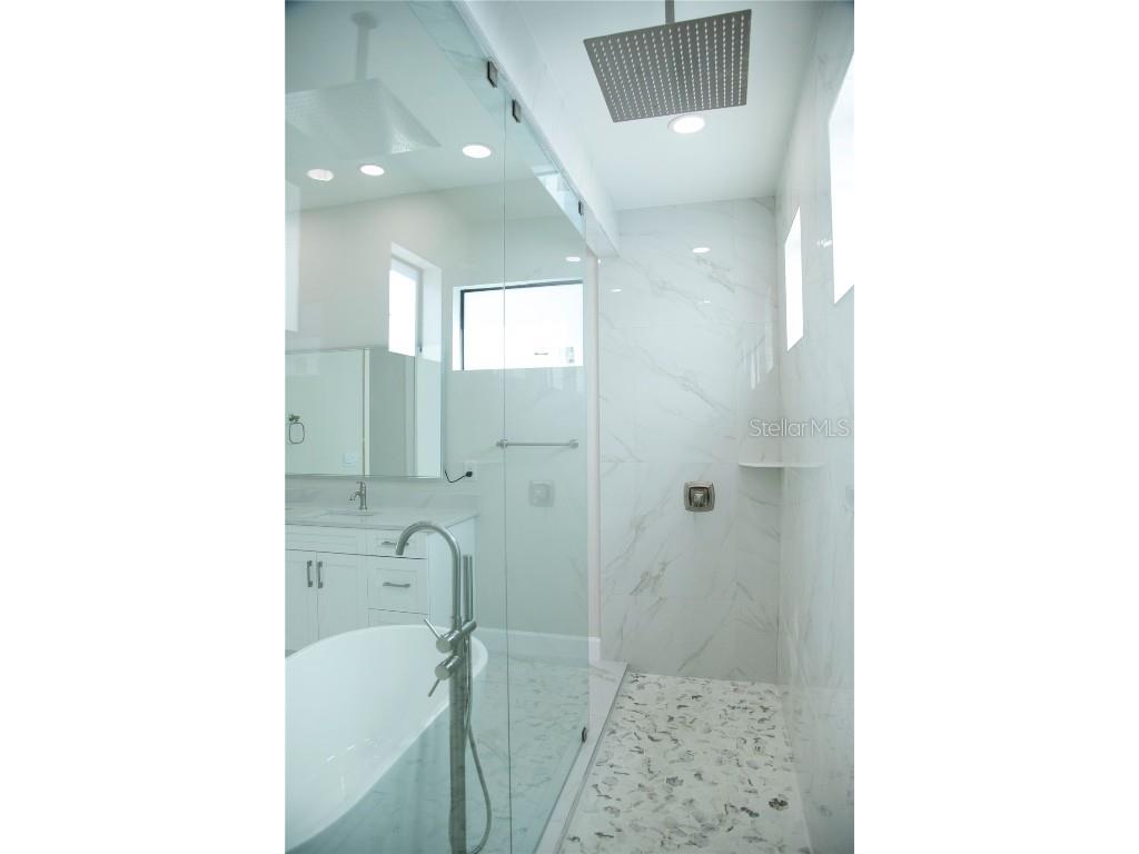 2217 NE 15th Terrace Cape Coral FL 33909 C7504969 image29