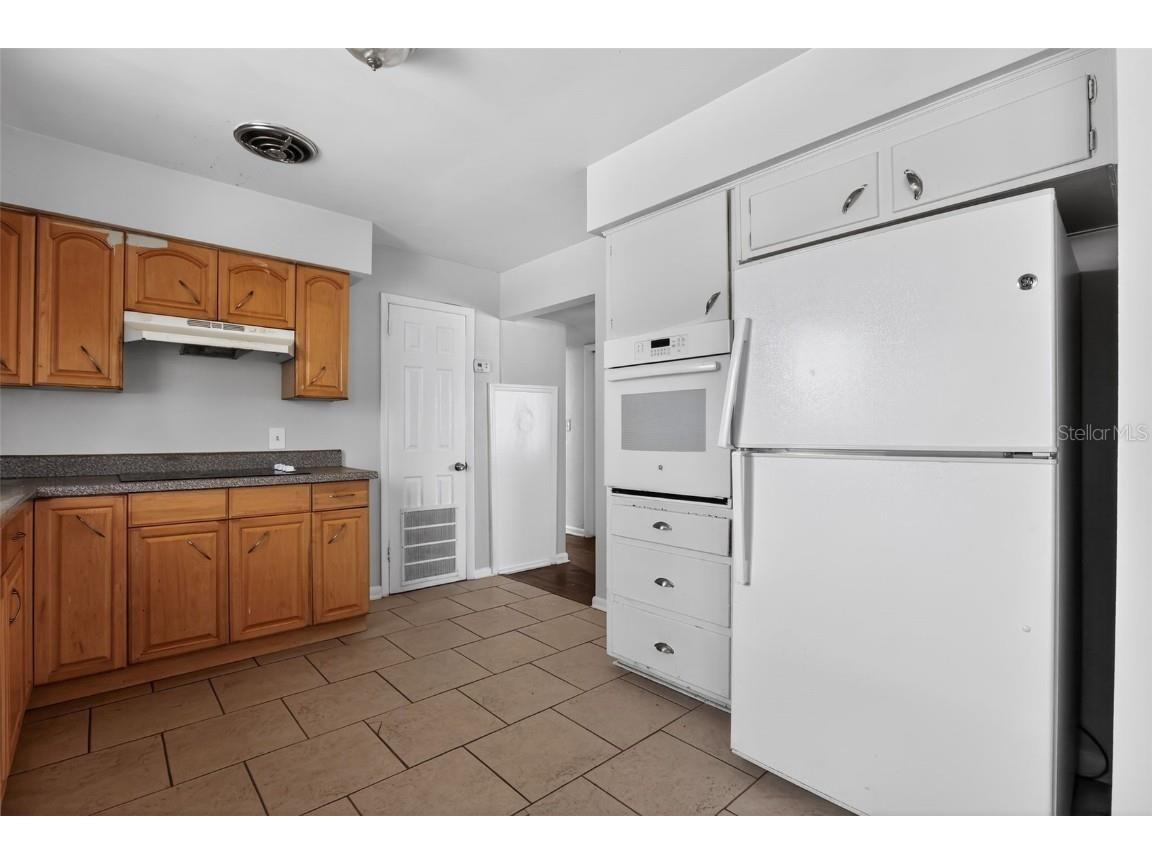 2217 Owasso Court Orlando FL 32818 O6365239 image10