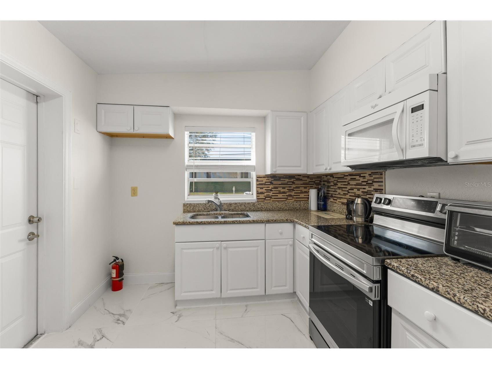 2217 Pembrook Drive Orlando FL 32810 O6388480 image10