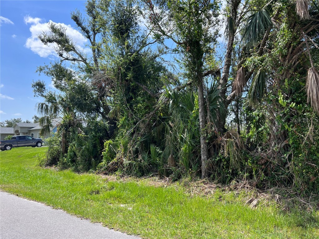 22179 Clinton Avenue Port Charlotte FL 33954 D6131379 image1