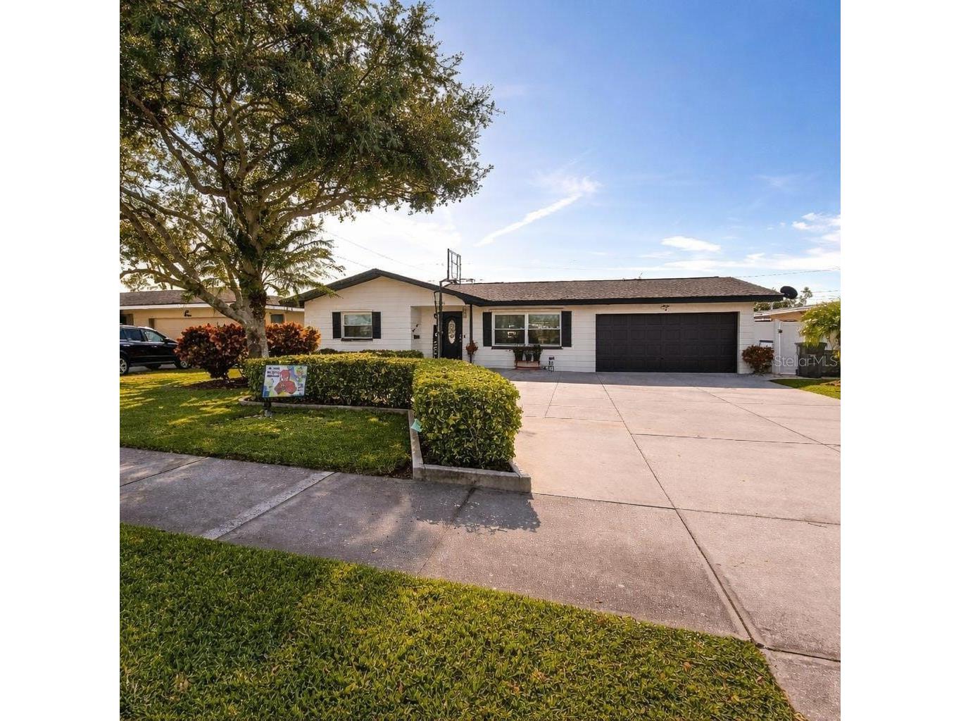 2218 8th Avenue SW Largo FL 33770 O6381588 image1