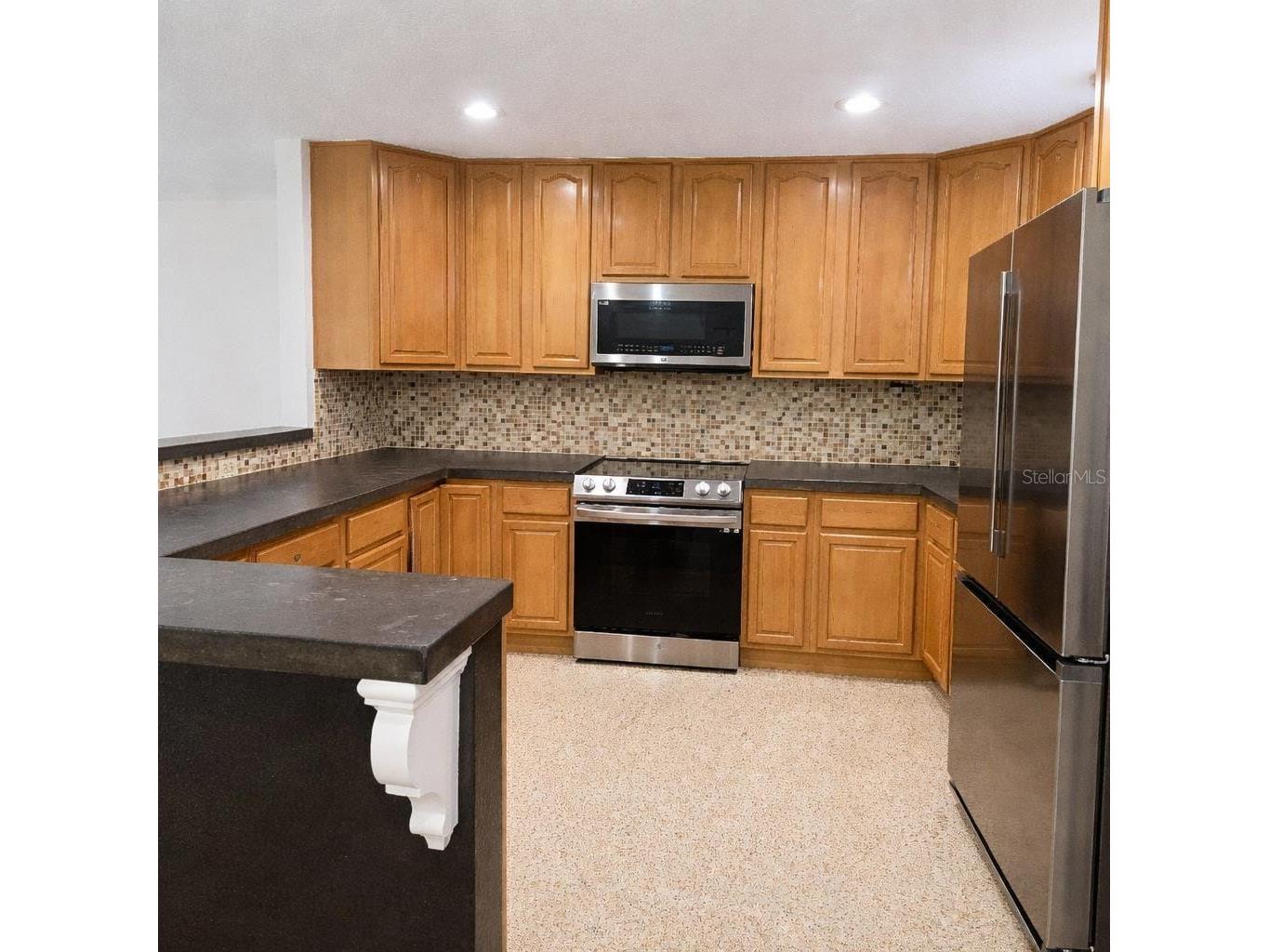 2218 8th Avenue SW Largo FL 33770 O6381588 image5