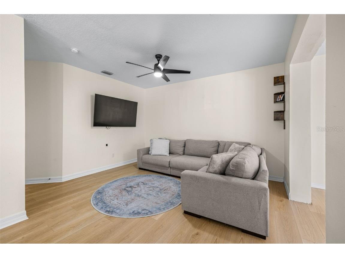 2218 Climbing Ivy Drive Tampa FL 33618 TB8433527 image21