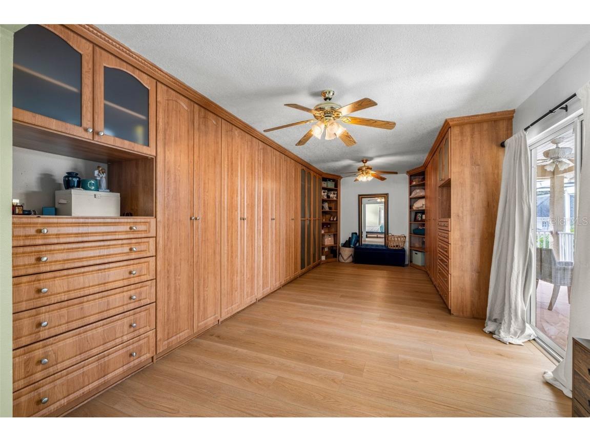 2218 Climbing Ivy Drive Tampa FL 33618 TB8433527 image37