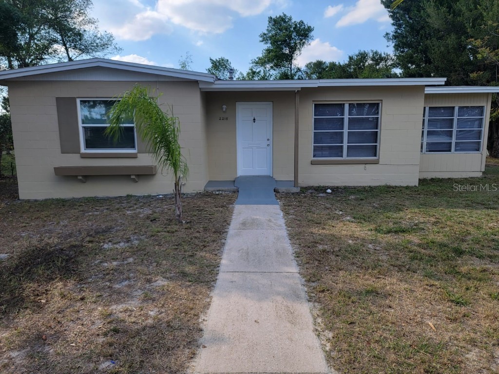 2218 Flamingo Avenue Deltona FL 32738 V4934986 image1