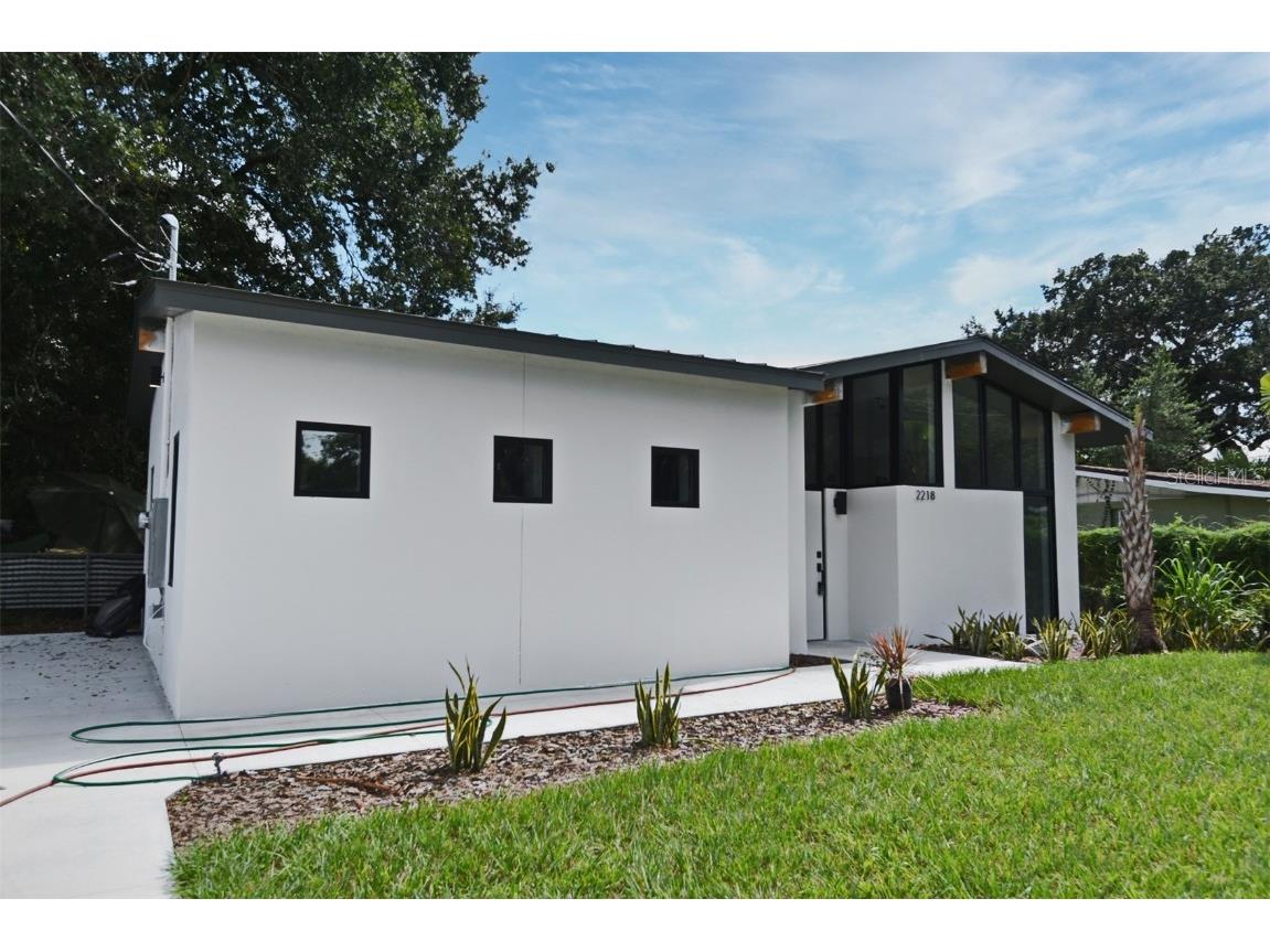 2218 Vine Street Orlando FL 32806 O6133383 image1