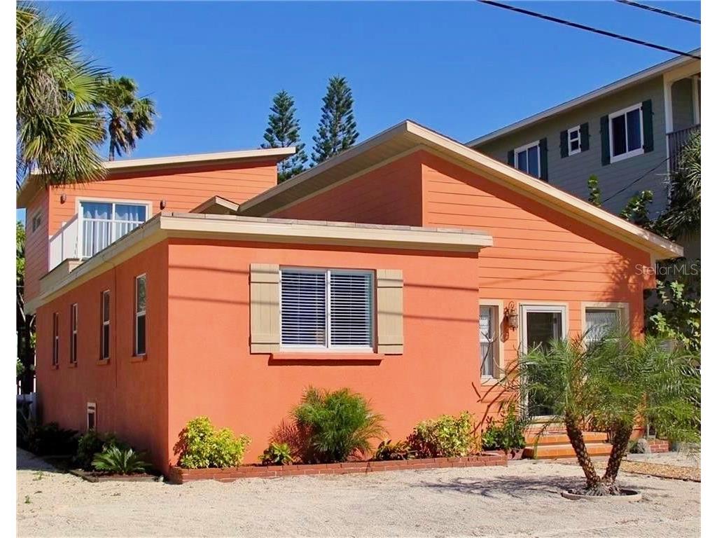 2219 Avenue C Bradenton Beach FL 34217 A4675493 image1