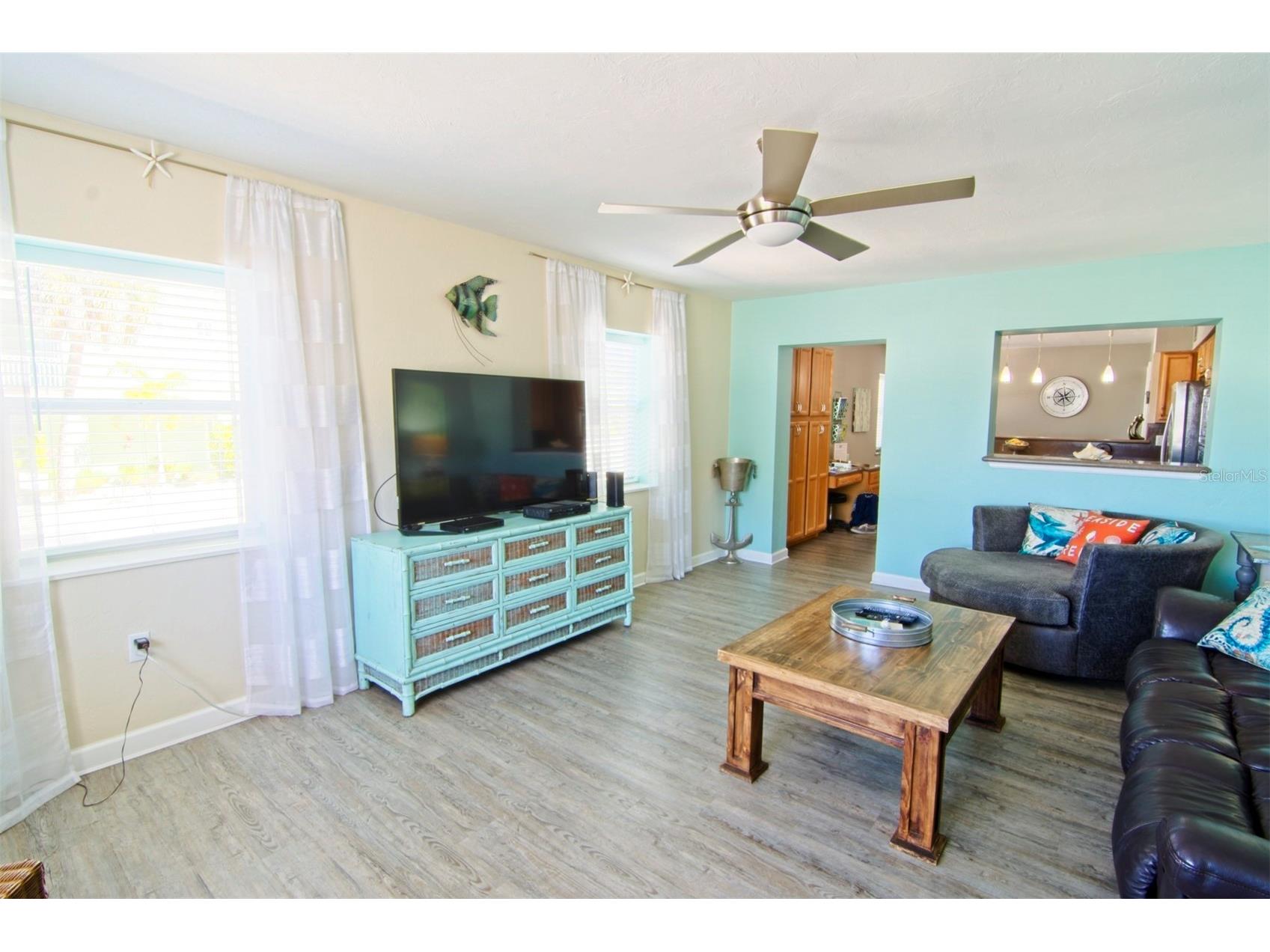 2219 Avenue C Bradenton Beach FL 34217 A4675493 image21