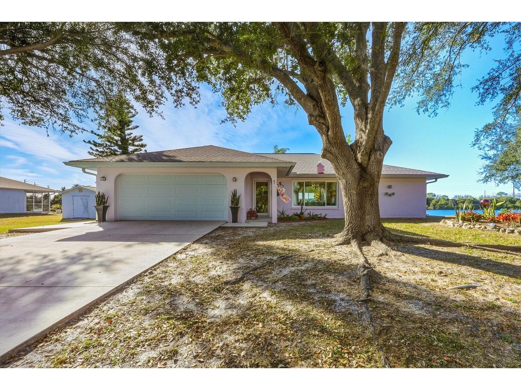 2219 Cypress St Punta Gorda FL 33950 C7521425 image1
