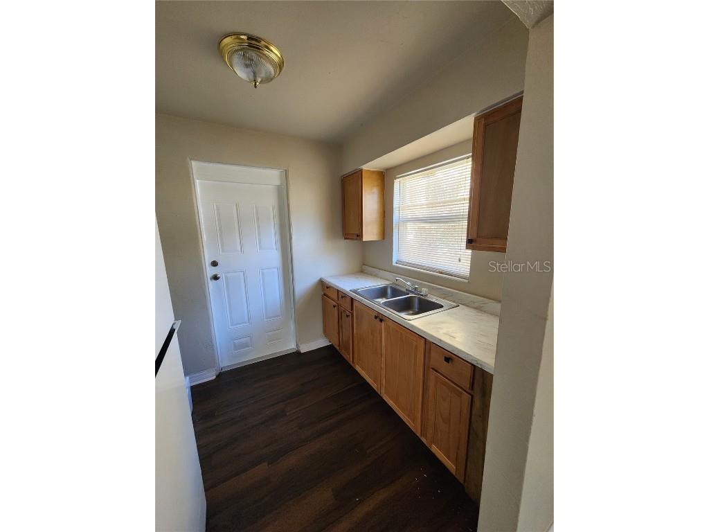 2219 Highland Street #1 Saint Petersburg FL 33705 TB8439227 image3