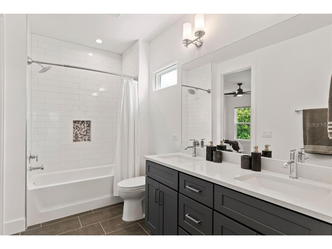 2219 Musselwhite Avenue Orlando FL 32804 O6341202 image42