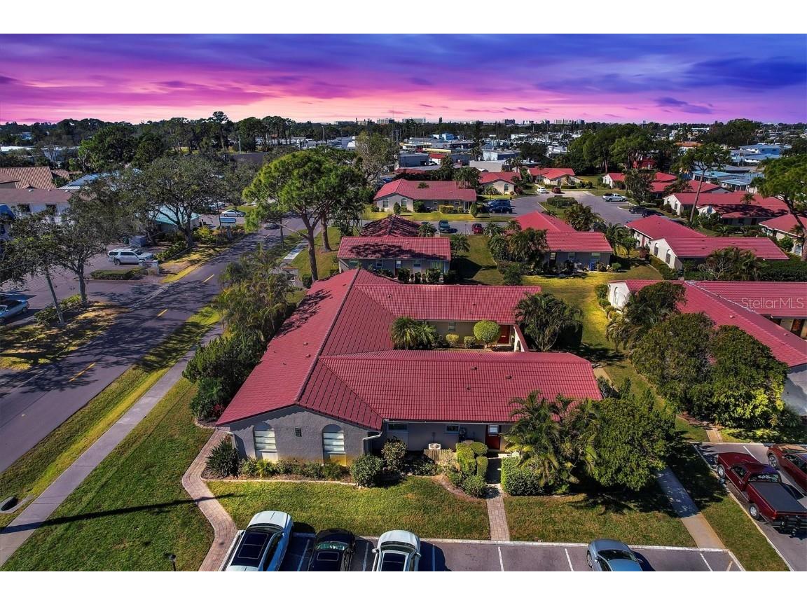 2219 Pueblo Lane #V-28 Sarasota FL 34231 A4557171 image1
