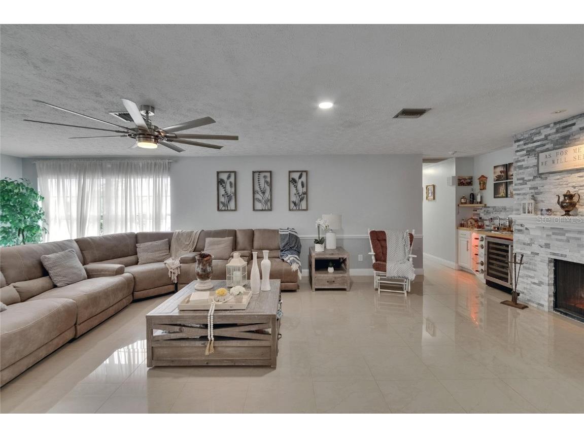 2219 Summit View Drive Valrico FL 33596 TB8383666 image12