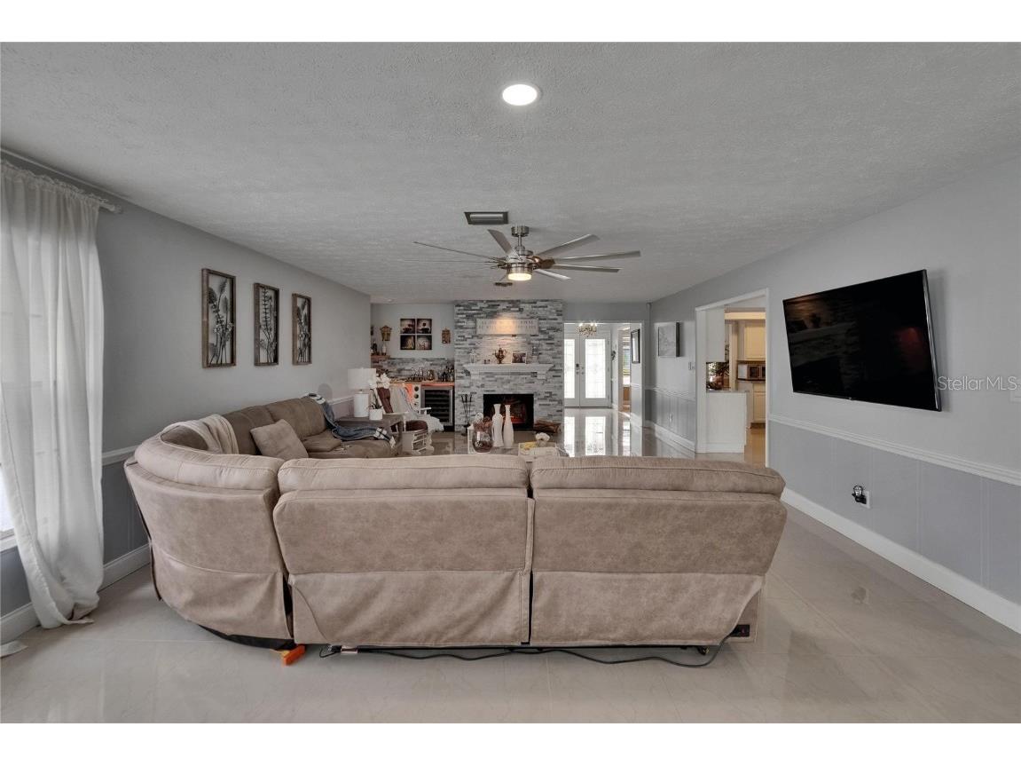 2219 Summit View Drive Valrico FL 33596 TB8383666 image19