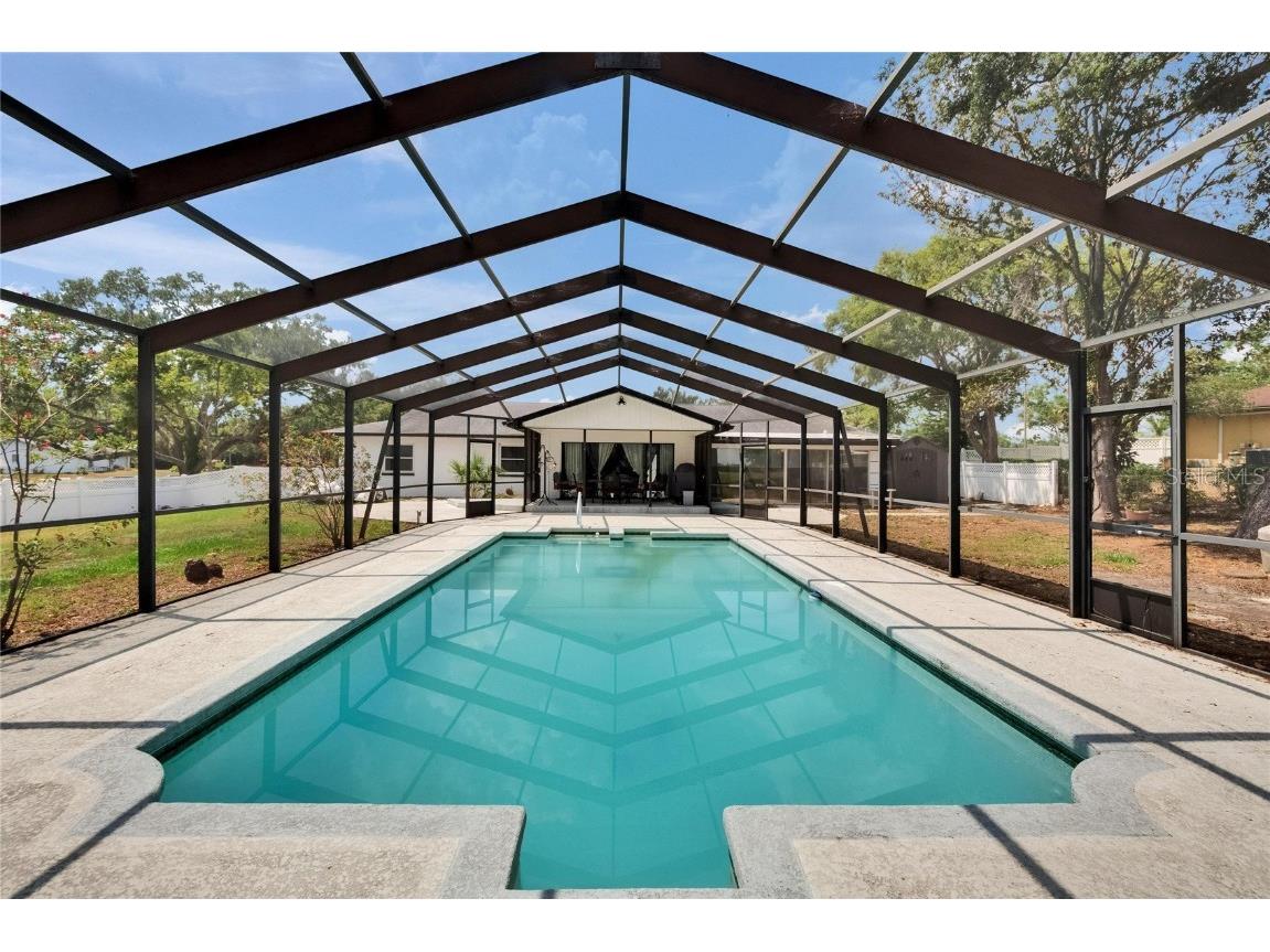 2219 Summit View Drive Valrico FL 33596 TB8383666 image48