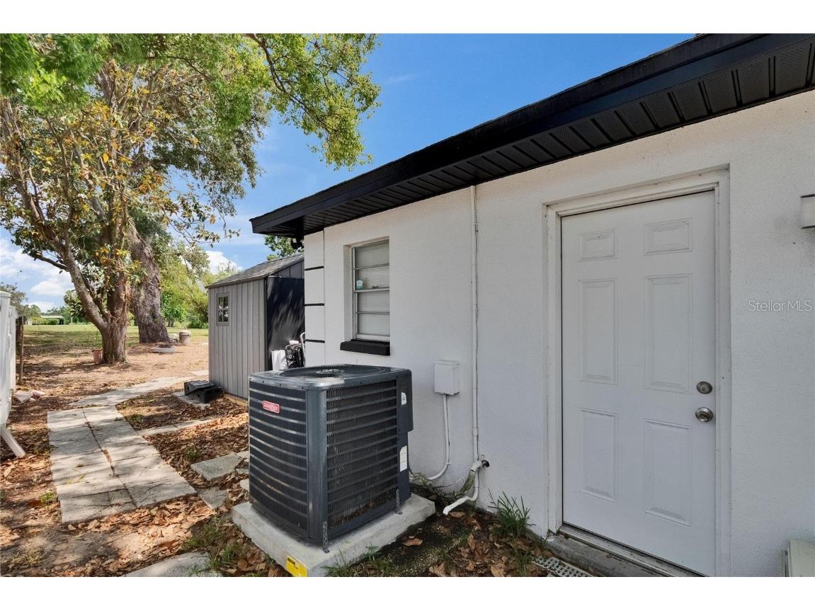 2219 Summit View Drive Valrico FL 33596 TB8383666 image66