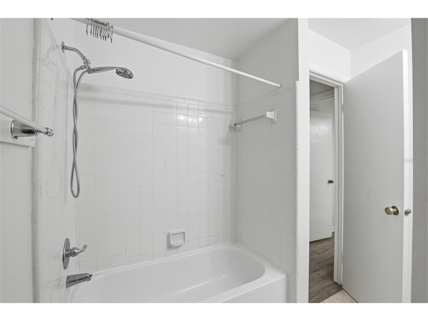 2219 SW 39th Way SW Gainesville FL 32607 GC536677 image12