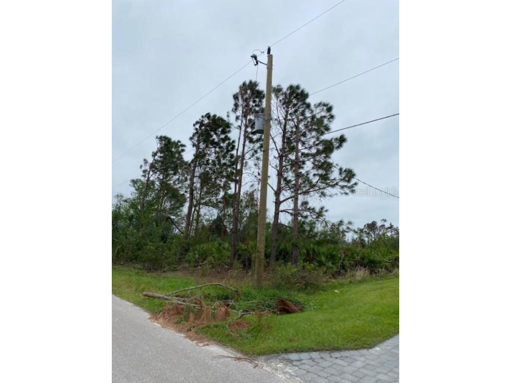 22195 Voltair Avenue Port Charlotte FL 33954 D6128086 image1