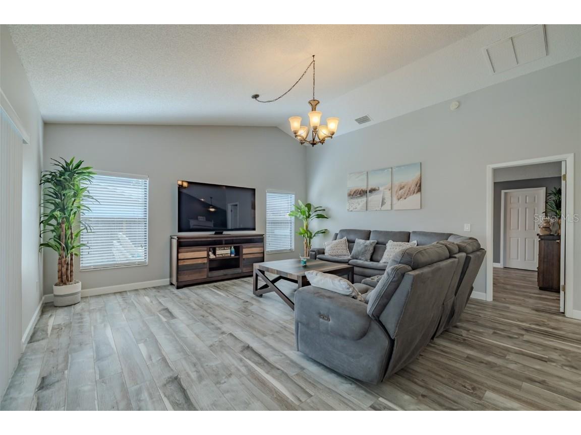 222 Halton Circle Seffner FL 33584 TB8441880 image21