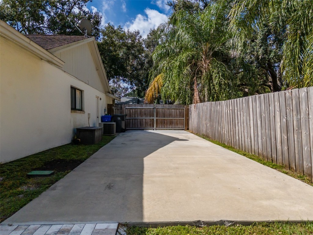 222 Halton Circle Seffner FL 33584 TB8441880 image56