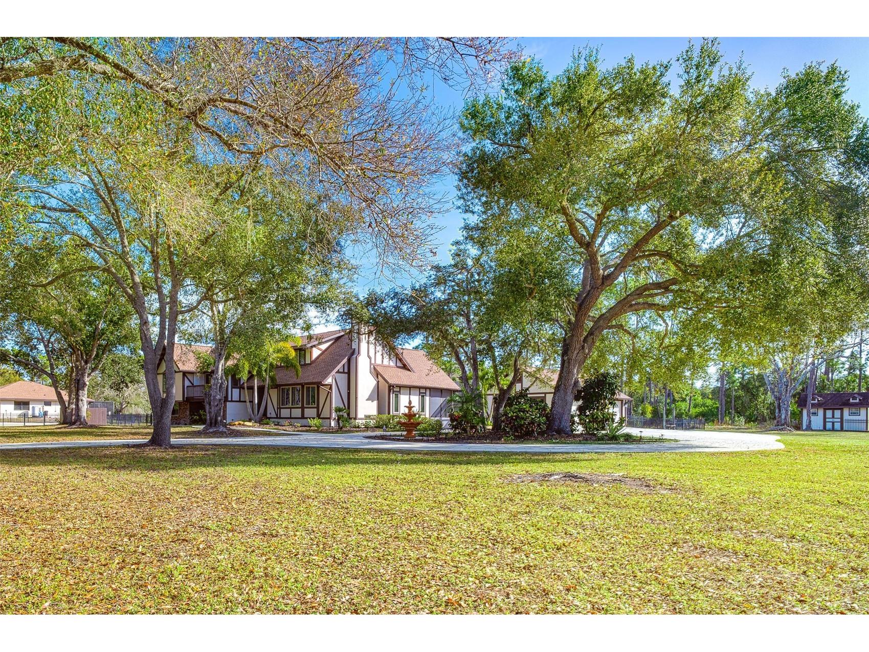 222 High Point Drive Venice FL 34292 D6145331 image2