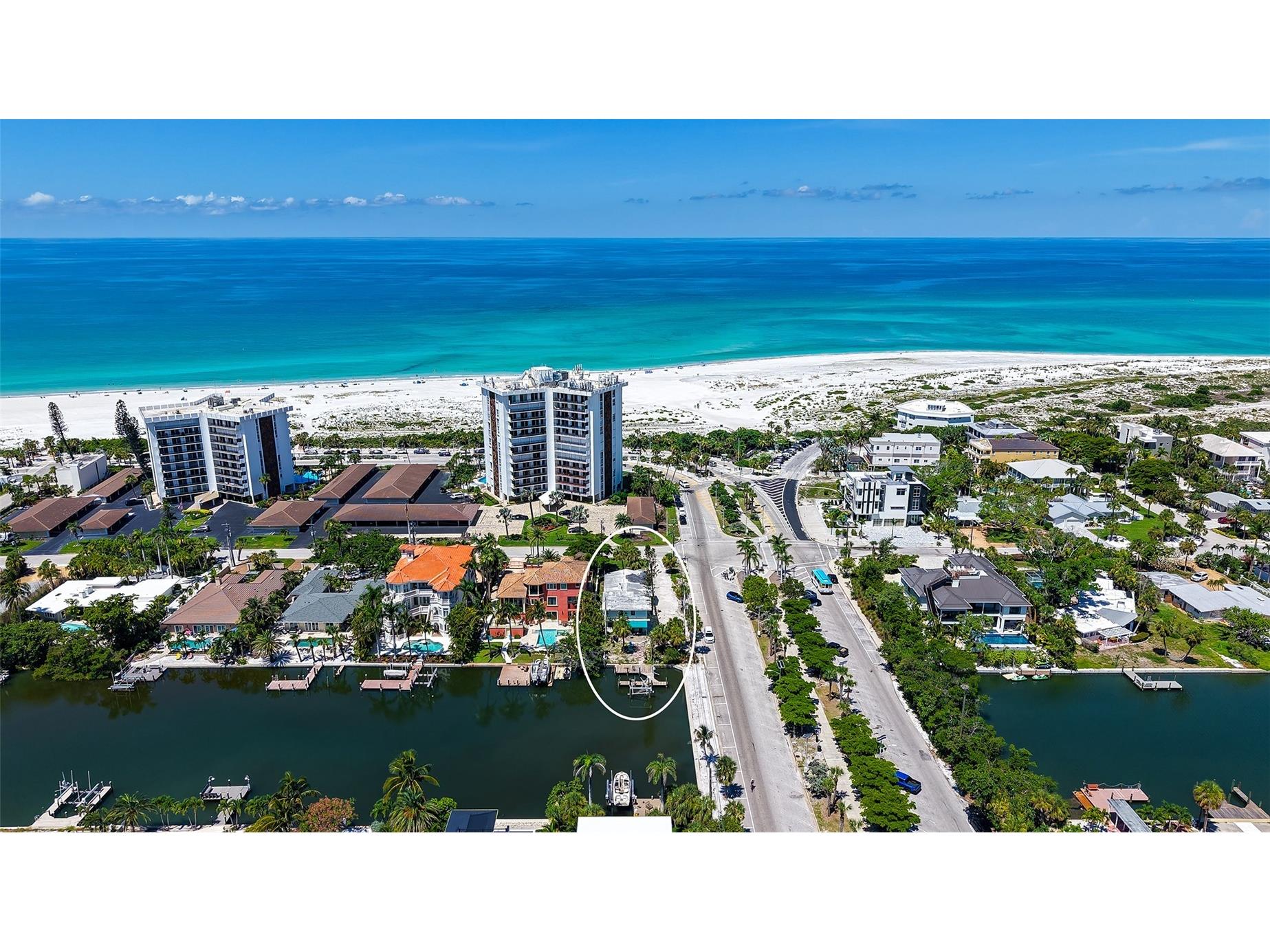 222 John Ringling Boulevard Sarasota FL 34236 - GULF OF MEXICO A4657838 image1