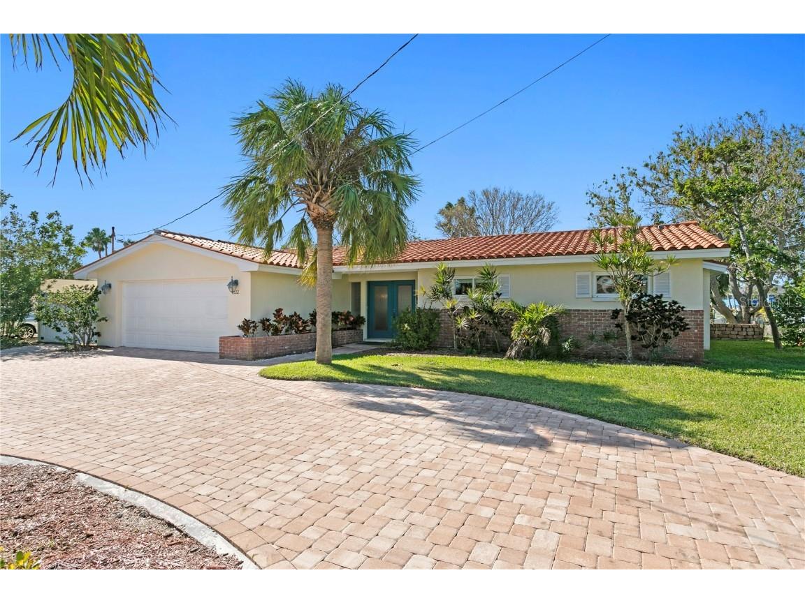 222 Mar Street Saint Pete Beach FL 33706 - PASS A GRILLE BACK CHANNEL TB8359490 image1