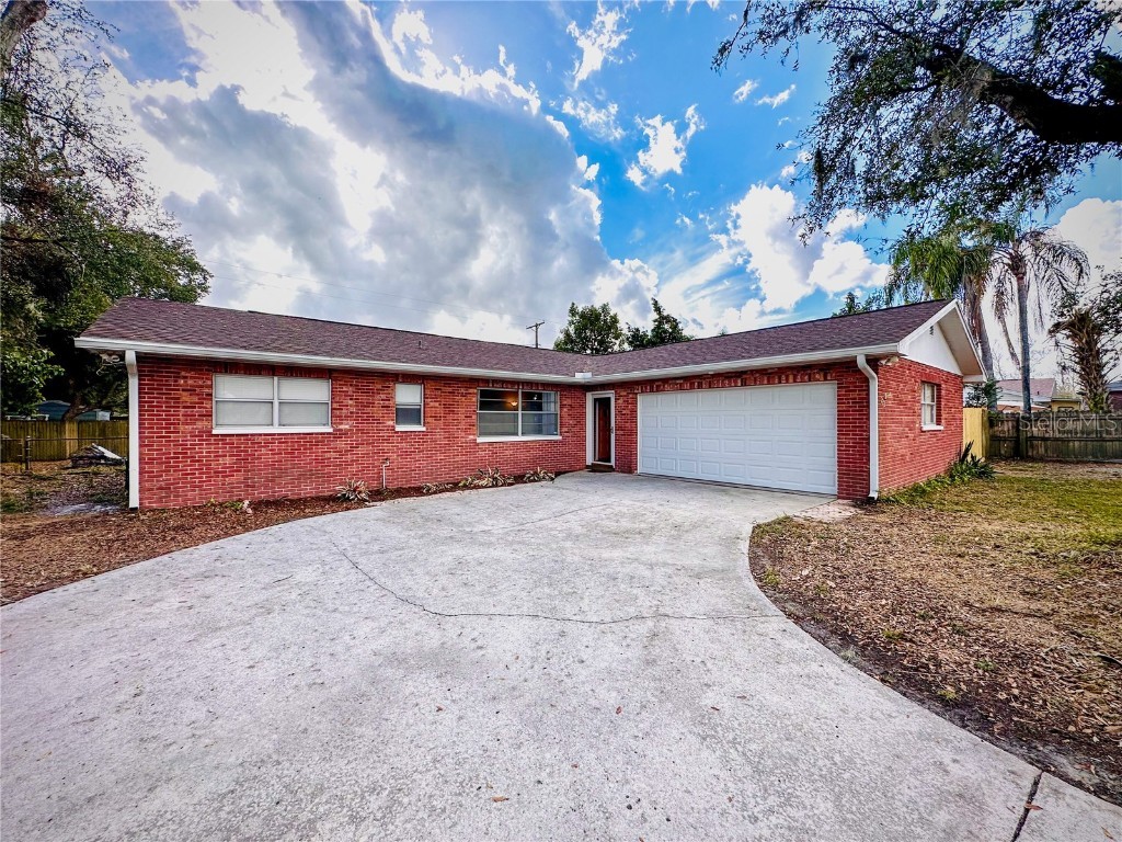 222 Mary Ellen Avenue Seffner FL 33584 TB8335298 image1