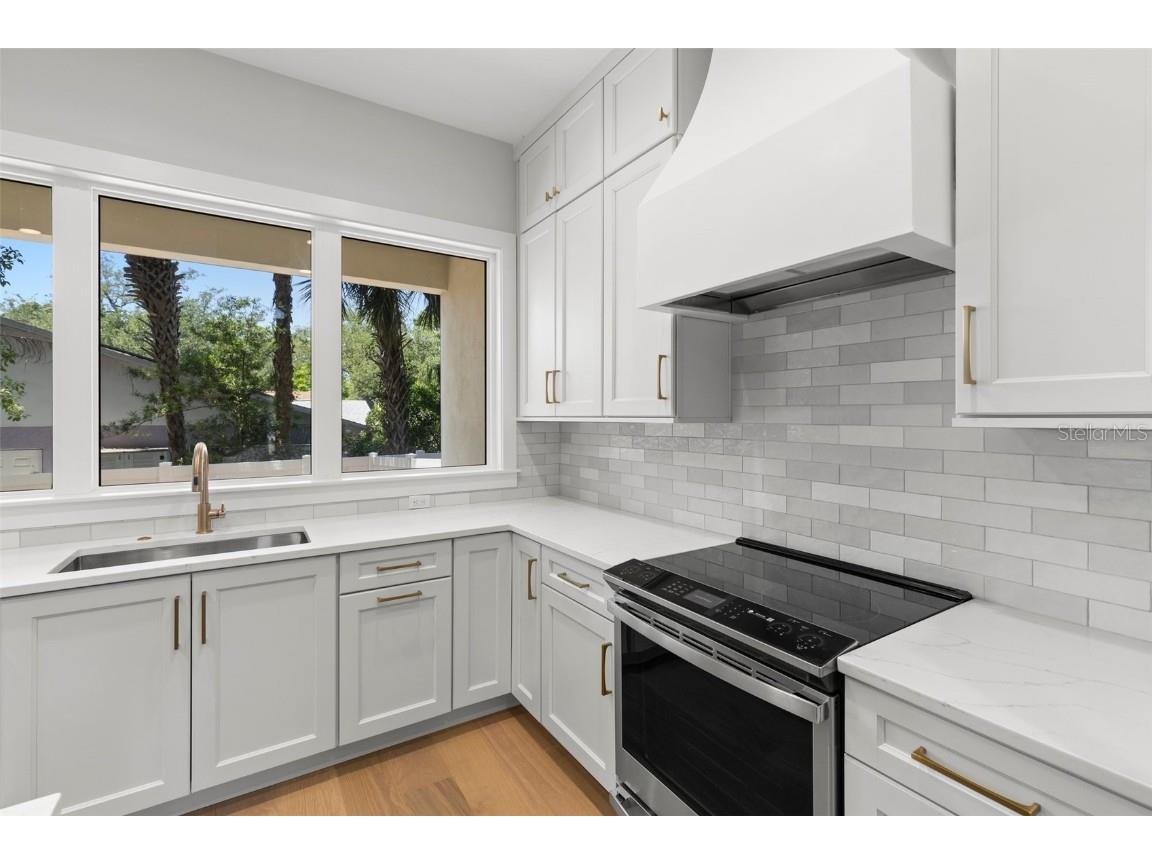 222 N Hesperides Street Tampa FL 33609 TB8428096 image10