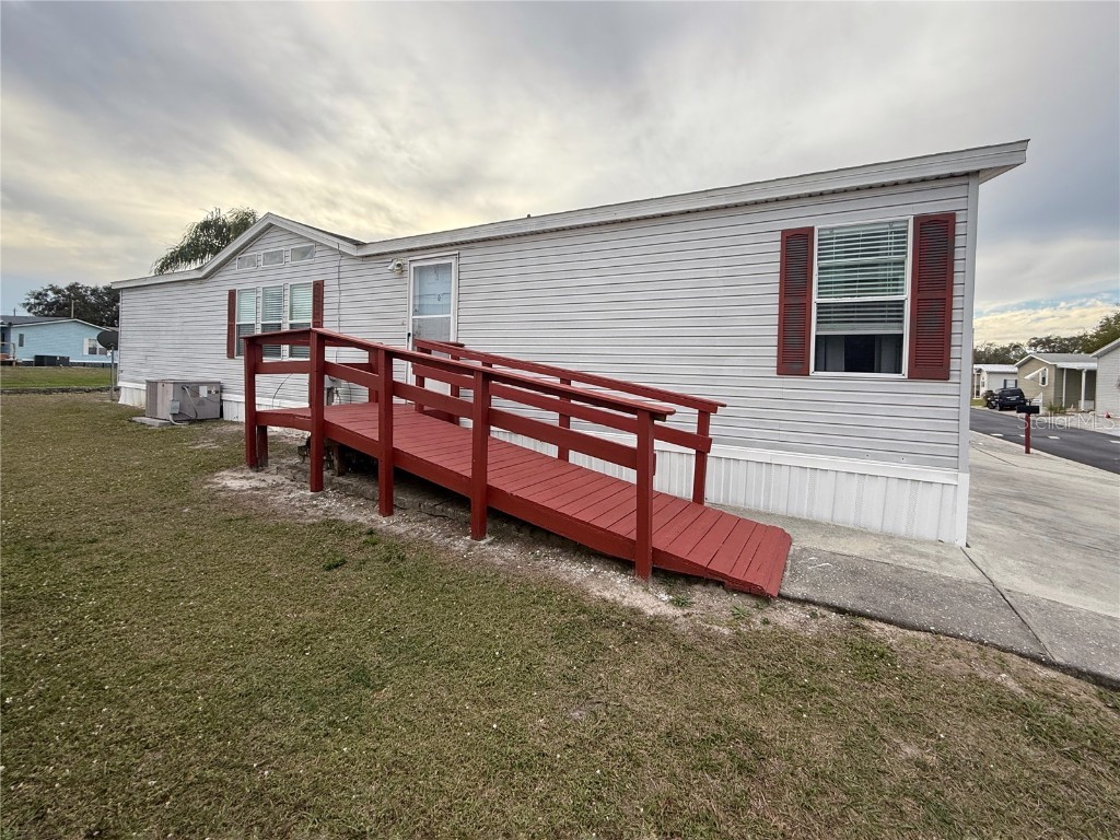 222 N Saint George Circle Apollo Beach FL 33572 TB8350506 image2