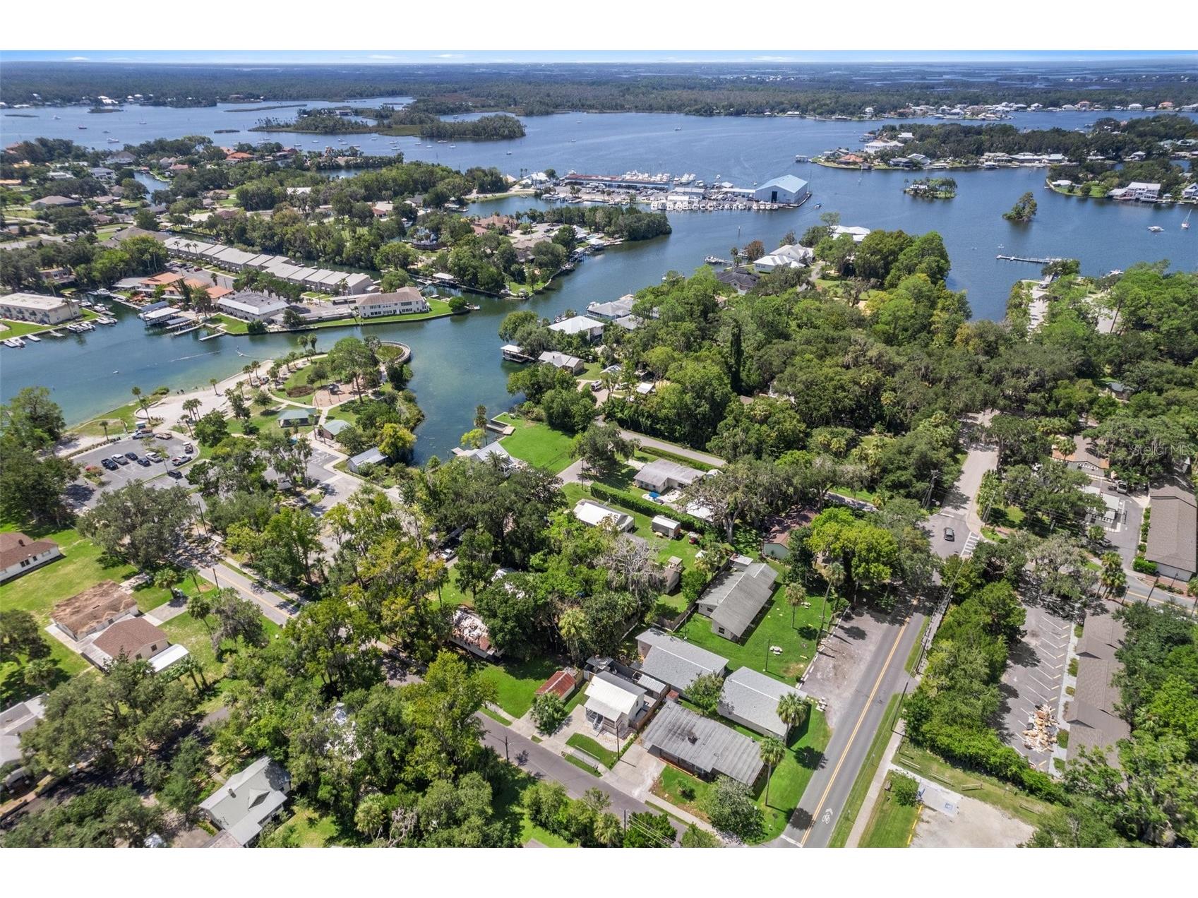 222 NE 1st Avenue Crystal River FL 34429 TB8467064 image1