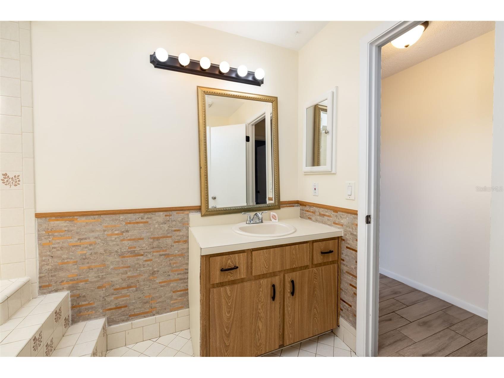 222 Parkview Drive Palm Coast FL 32164 FC319106 image34